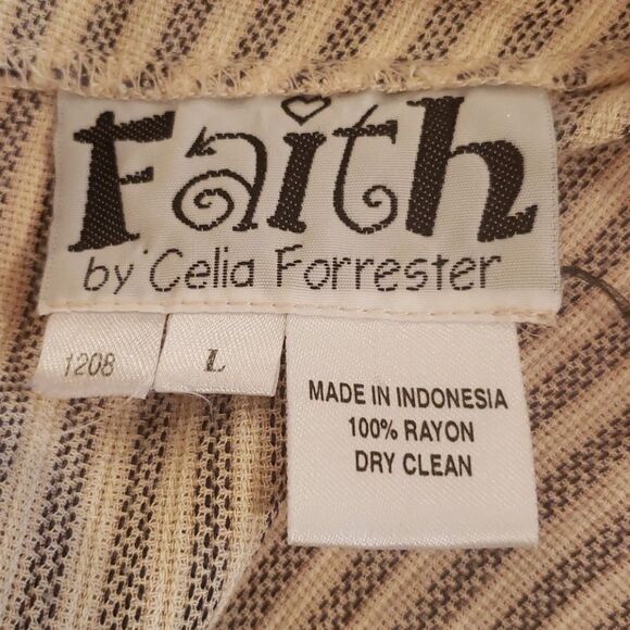 FAITH by Celia Forrester Casual Pinstriped Bead Top - Picture 7 of 9